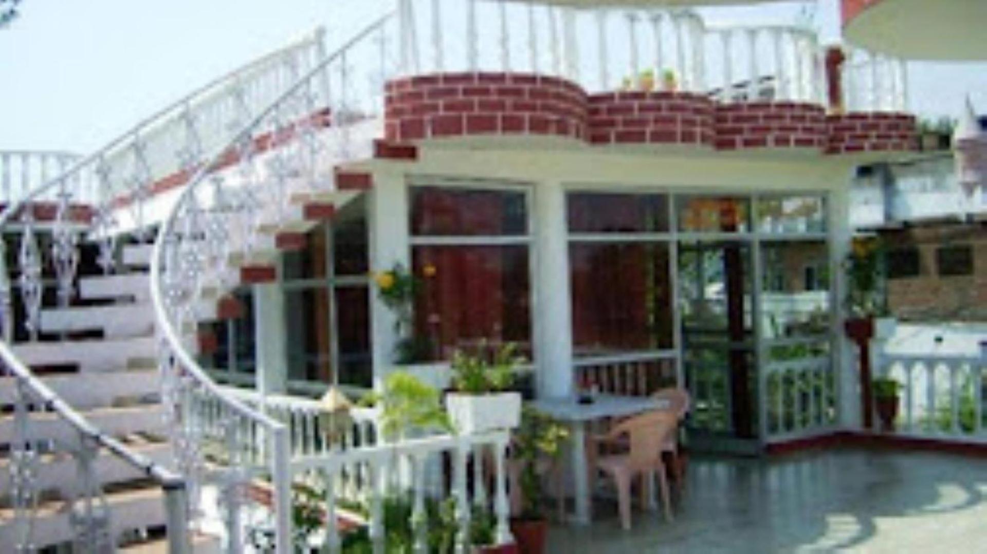Hotel Casa Di William Khajurāho Extérieur photo